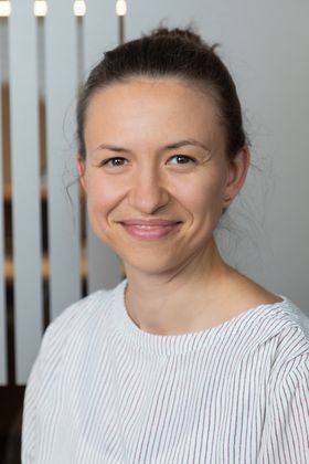 Dr. Anne Wagener